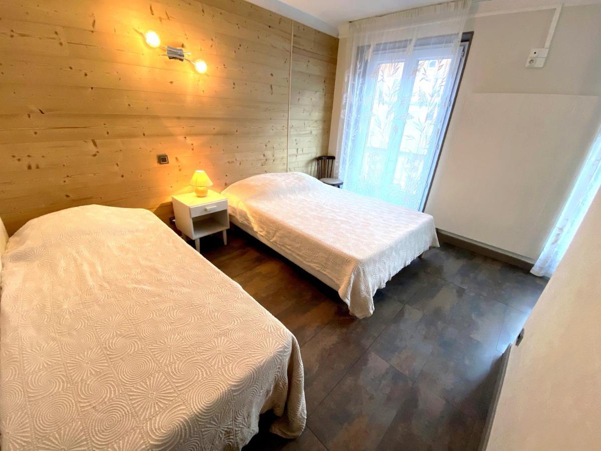 Chambres Avec Garage Motos ランスルブール・モン・スニ エクステリア 写真